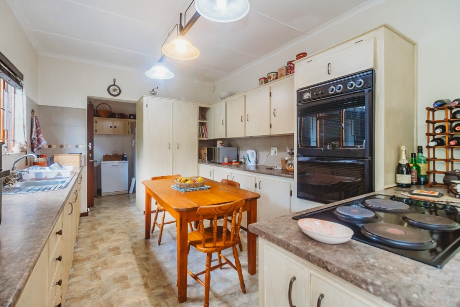 4 Bedroom Property for Sale in Denver Park Western Cape